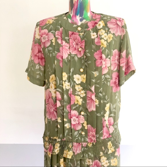 🌷VINTAGE 80s Floral Pleated Skirt Set - Picture 3 of 6